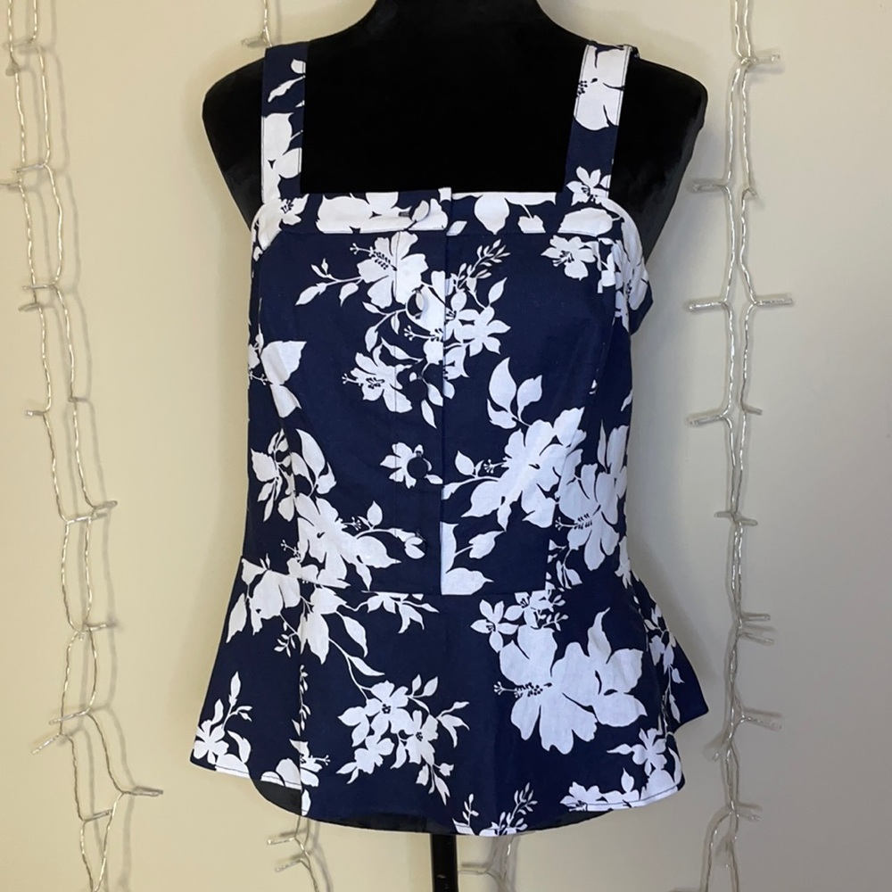 Michael Kors Top NWT Perfect for Summer!💕 -  P-32